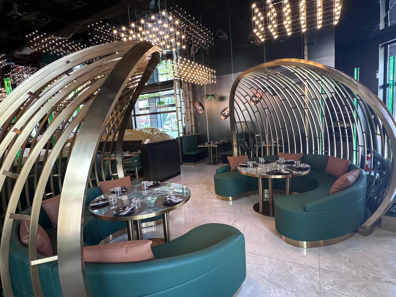 Restaurant atmosphere